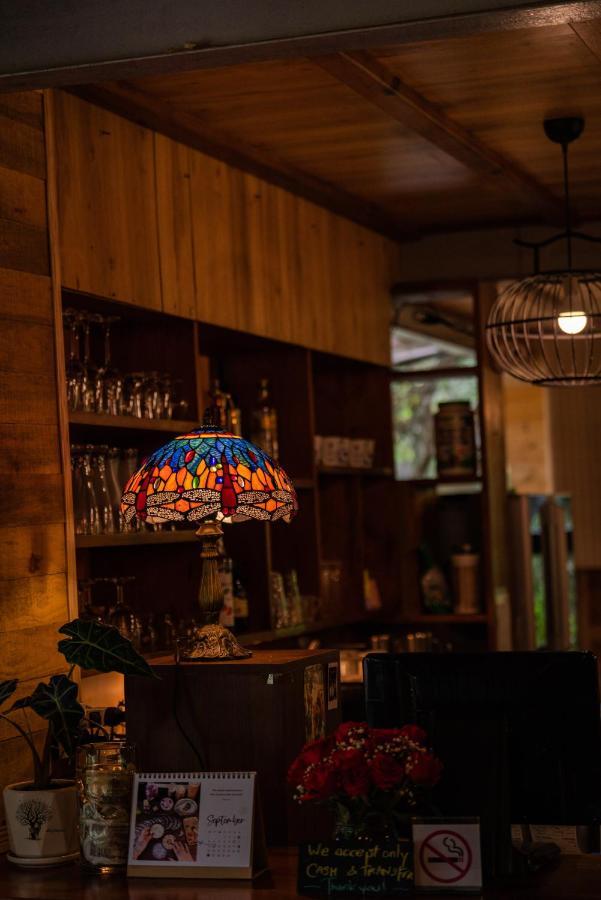Zen Cafe Lakeside Отель Далат